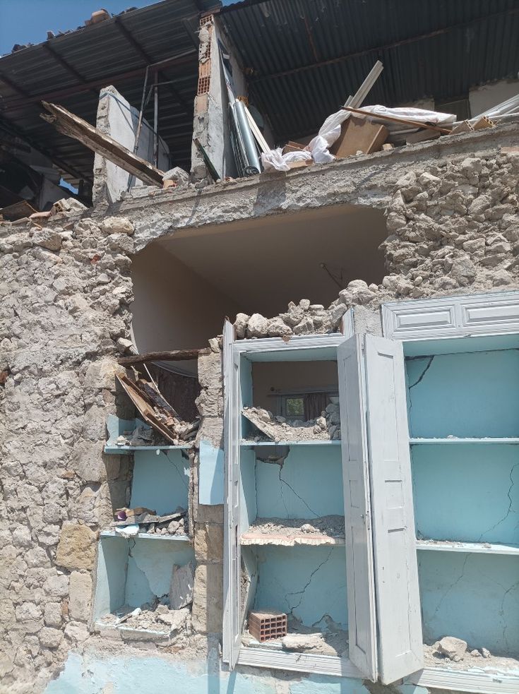 تكسير جدران في الدمام